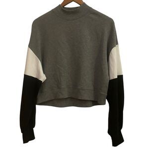Hollister NWT Black White &Grey Boxy Color Block Pullover Sweater Small